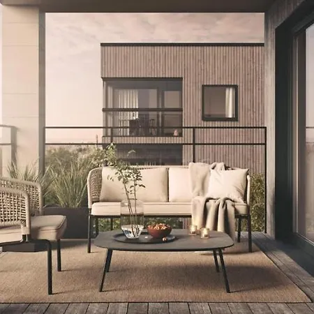 Scandpoint-h7 Close To Airport, Shopping And Centre דירה *