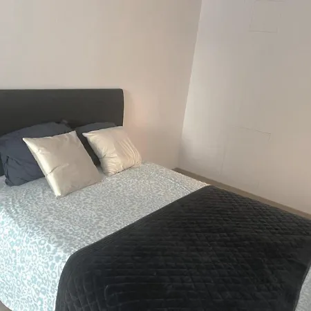 דירה Scandpoint-h7 Close To Airport, Shopping And Centre *